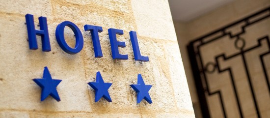 logis-hotels-s-allie-a-century-21-entreprise-et-commerce