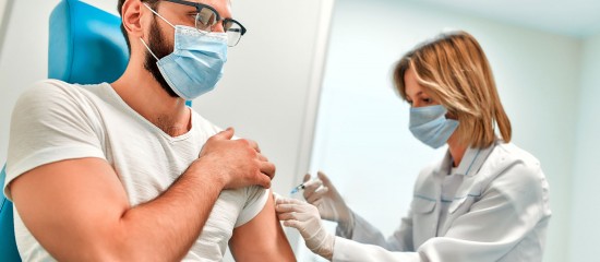 vaccination-contre-le-covid-19-une-autorisation-d-absence-pour-les-salaries