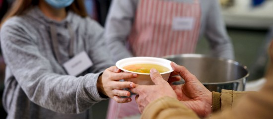 solidarite-dons-aux-associations-aidant-les-personnes-en-difficulte
